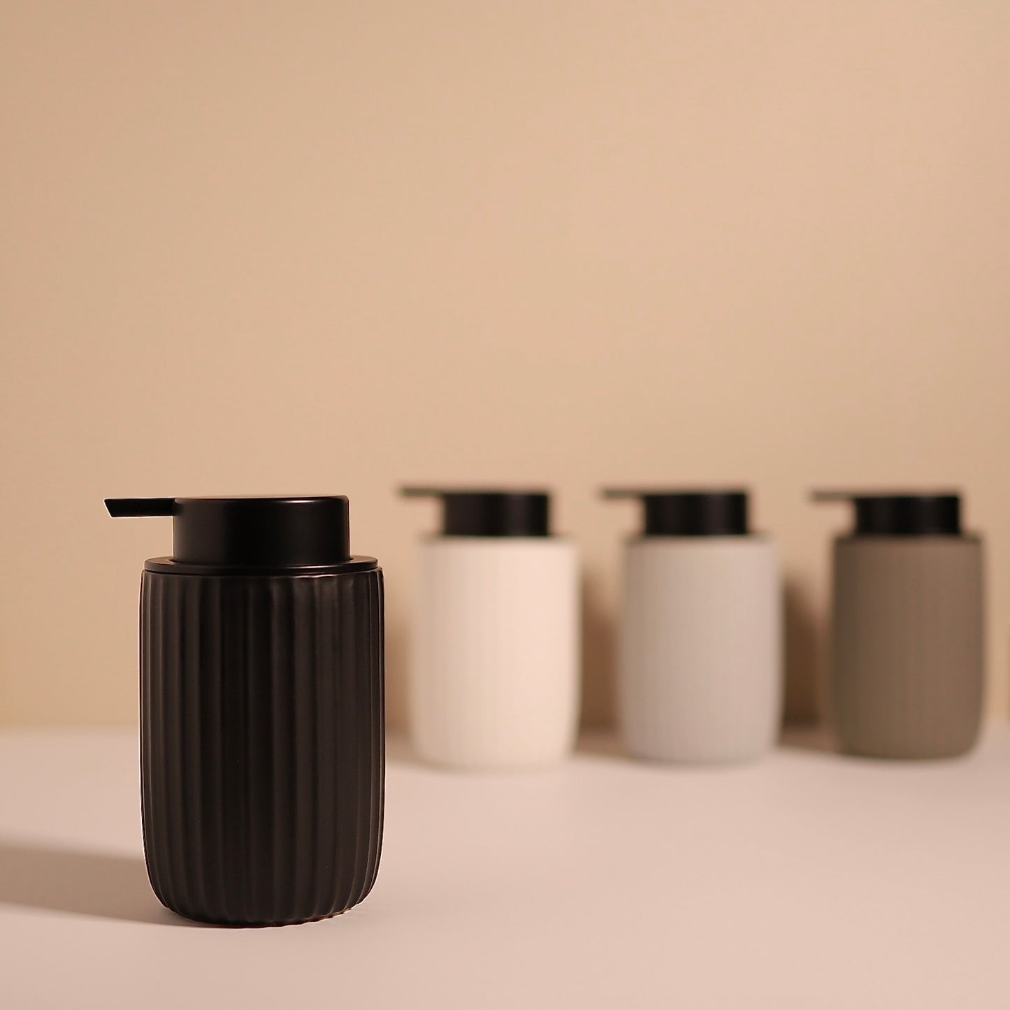 GLITTERTIND Ceramic Grooved Dispenser (Foam and Liquid)